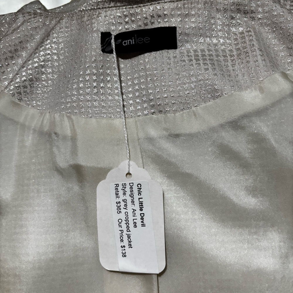 anilee Cropped Jacket 3/4 Sleeves & button front. Silver metallic lamay Size S - Picture 9 of 12